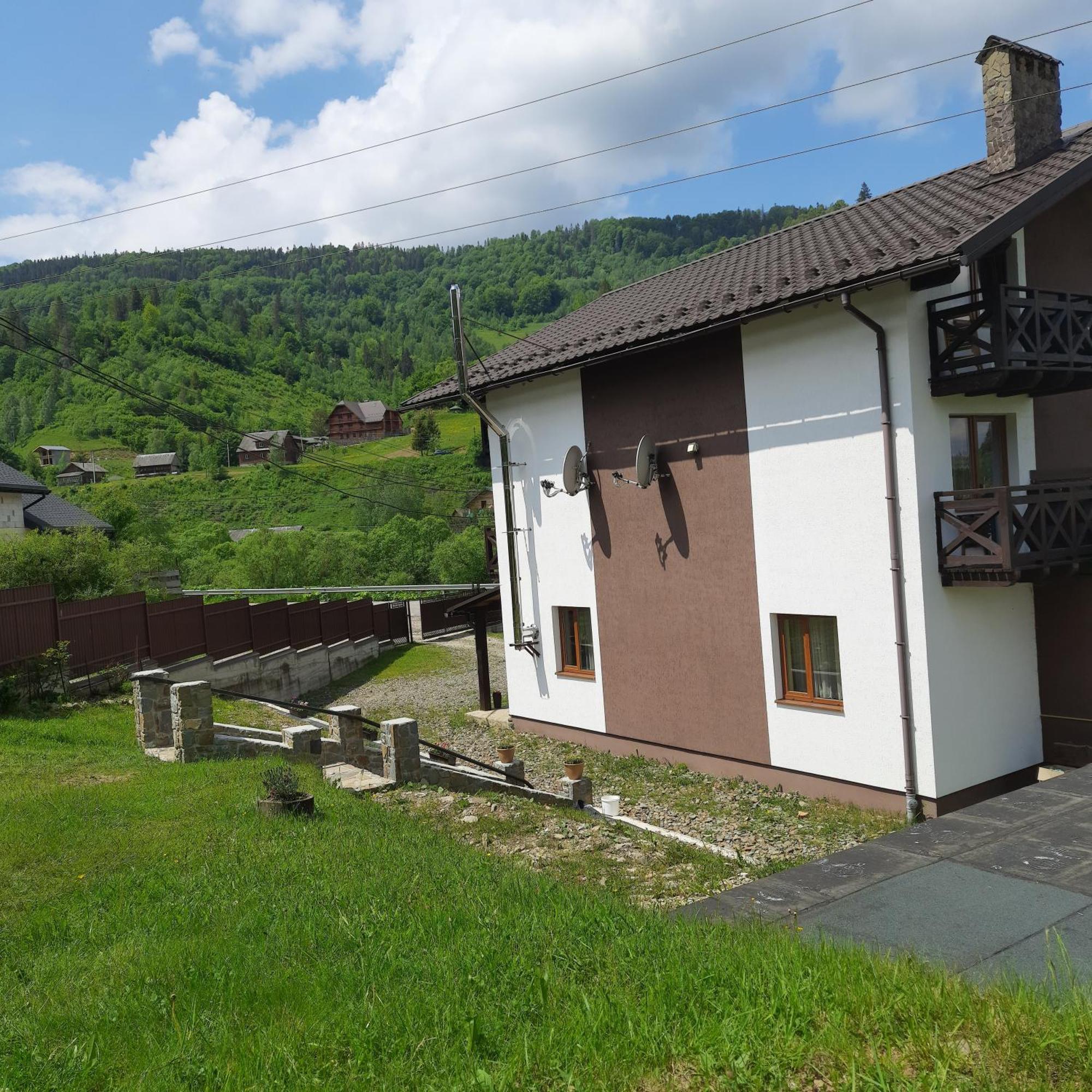 Guest House Stari Druzy Slavskoje Eksteriør bilde